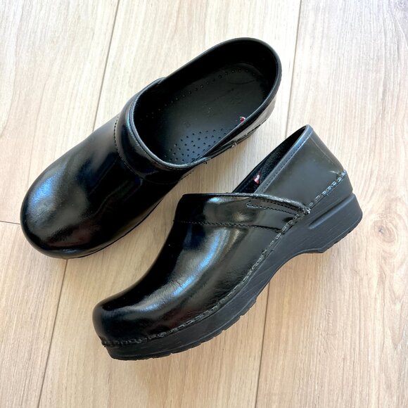 SANITA Black Patent Leather Danish Clogs Size 39 - Picture 2 of 6